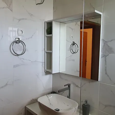 アパート Niko Grebaštica