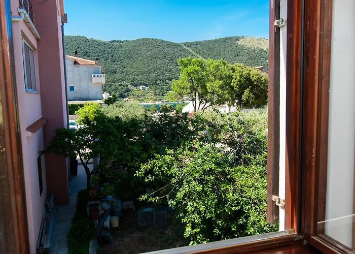 Daire Niko Grebaštica