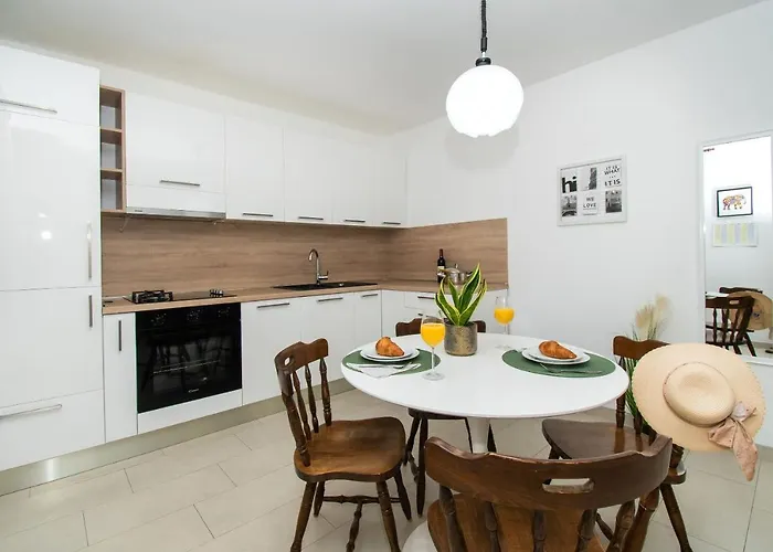 Daire Niko Grebaštica